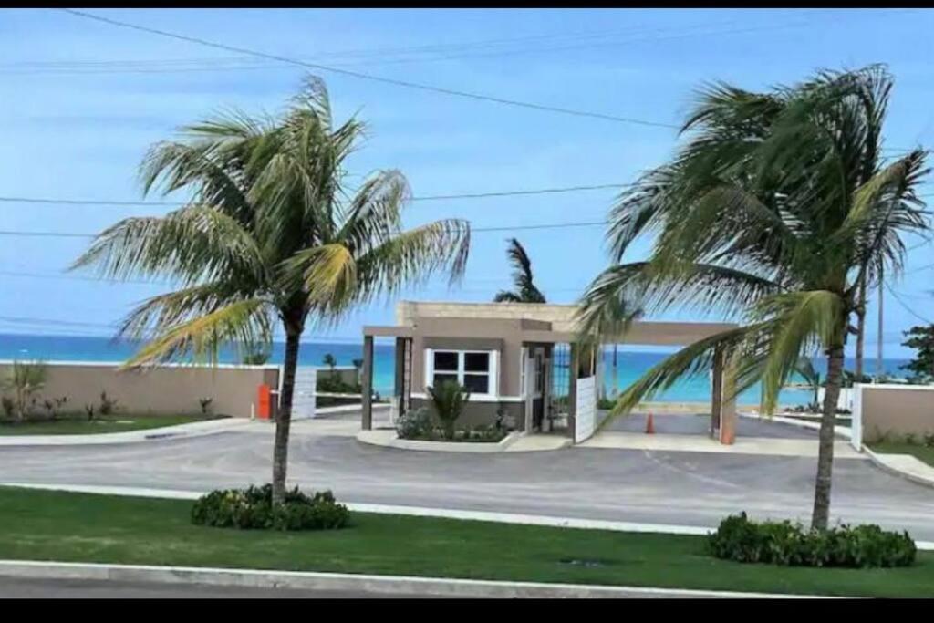 Natty'S Cozy Beach House In Hanover Jamaica Lucea Exterior foto
